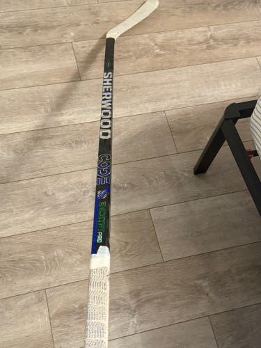 Senior Sher-Wood CODE Encrypt Pro Right Handed Hockey Stick Toe Pattern 75 Flex (New)