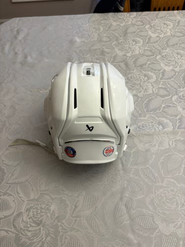 Medium Bauer Re-Akt 155 Helmet (Used)