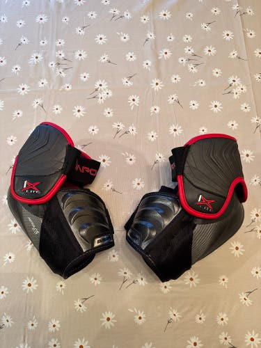 Senior Medium Bauer Vapor 1X Lite Elbow Pads (Used)