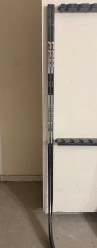 Intermediate CCM Tacks XF Pro wrap “trigger 9” Right Handed Hockey Stick P28 70 Flex Pro Stock (New)