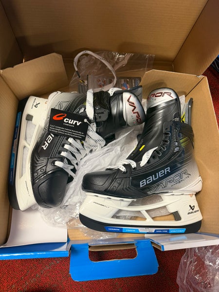*BRAND NEW PROSHOP SALE* Bauer Vapor Hyperlite 2 Hockey Skates 6 FIT 2