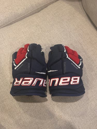 Bauer Supreme Ultrasonic Gloves 11" (Used)