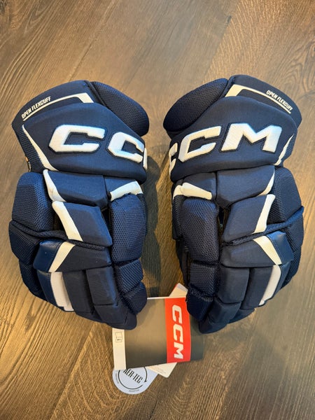 CCM JetSpeed FT6 Pro Gloves 14" (New)