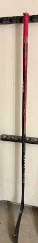 Senior Bauer Vapor Hyperlite 2 Right Handed Hockey Stick P28 82 Flex (Used)
