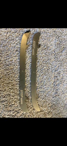 CCM Step Blacksteel 272 mm