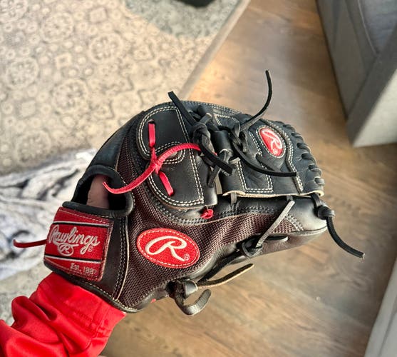 Rawlings Heart of the Hide RH Pitcher's Baseball Glove 11.5" (Used)