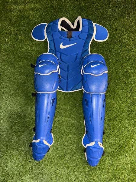 Nike Diamond Elite Catcher’s Gear Set Blue 17”