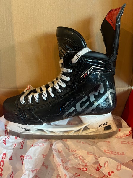 Black/Gray 2023 CCM JetSpeed FT690 Hockey Skates Regular Width 7 (Used)