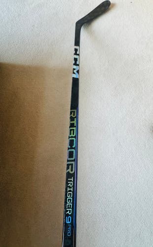 Senior CCM Ribcor Trigger 9 Pro Right Handed P28 75 Flex (Used)