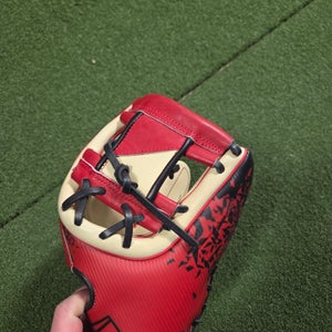 Rawlings RH Infield REV204-2XCS Baseball Glove 11.5" (Used)