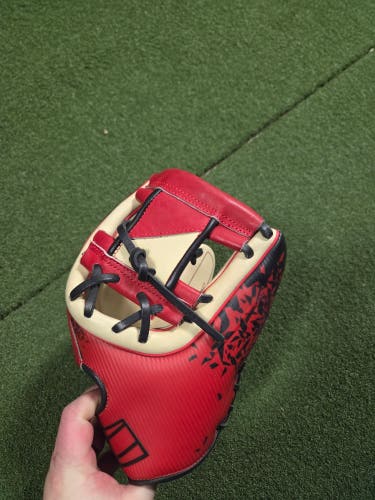 Rawlings RH Infield REV204-2XCS Baseball Glove 11.5" (Used)