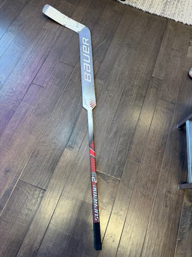 Senior Bauer Supreme 2S Pro Regular Goalie Stick 26" Paddle (Used)