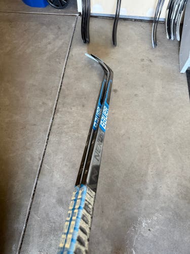Senior Bauer Nexus 2N Team Right Handed Hockey Stick P92 77 Flex (Used)