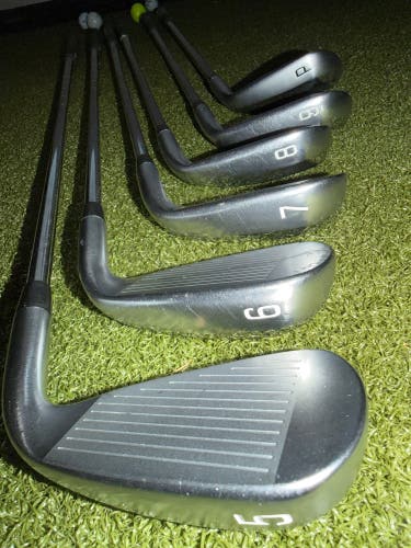 Men's 2023 Mizuno JPX 923 Hot Metal Left Hand Iron Set Regular Flex Steel Shaft (Used)