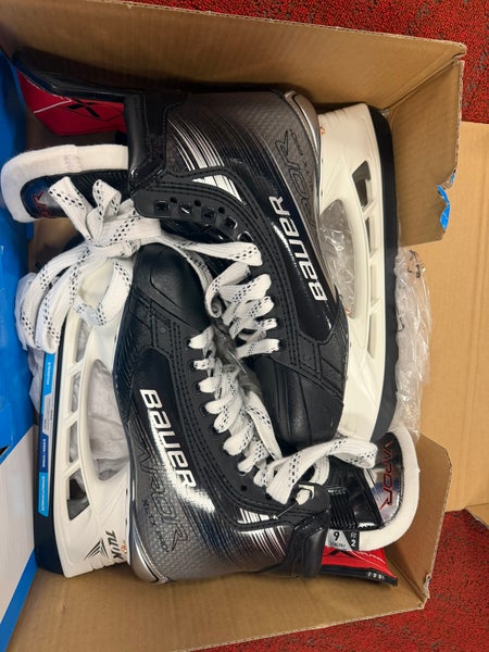 *BRAND NEW PROSHOP SALE* Bauer Vapor XLTX Pro+ Hockey Skates Regular Width Size 7