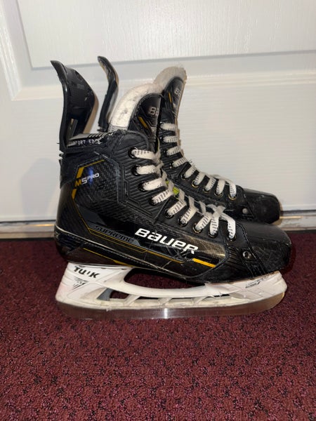 Senior Bauer Supreme M5 Pro Hockey Skates 8.5 (Used)