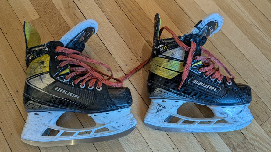 Bauer Supreme 3S Hockey Skates Regular Width Size 3