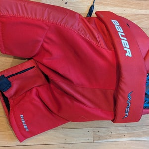 Junior Small Bauer Vapor Hockey Pants (Used)