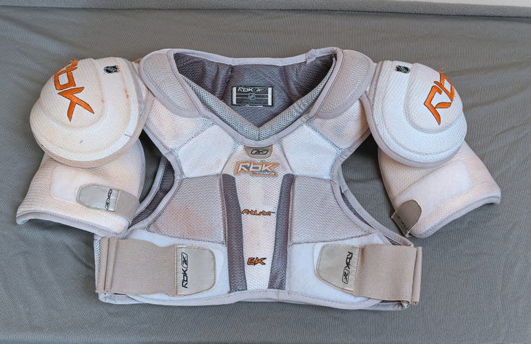 Men's Senior Large 6K Shoulder Pads Pro Stock (Used)