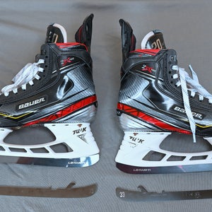 Bauer Vapor 2X Pro Hockey Skates Regular Width Pro Stock 9 (Used) with Extra Steel