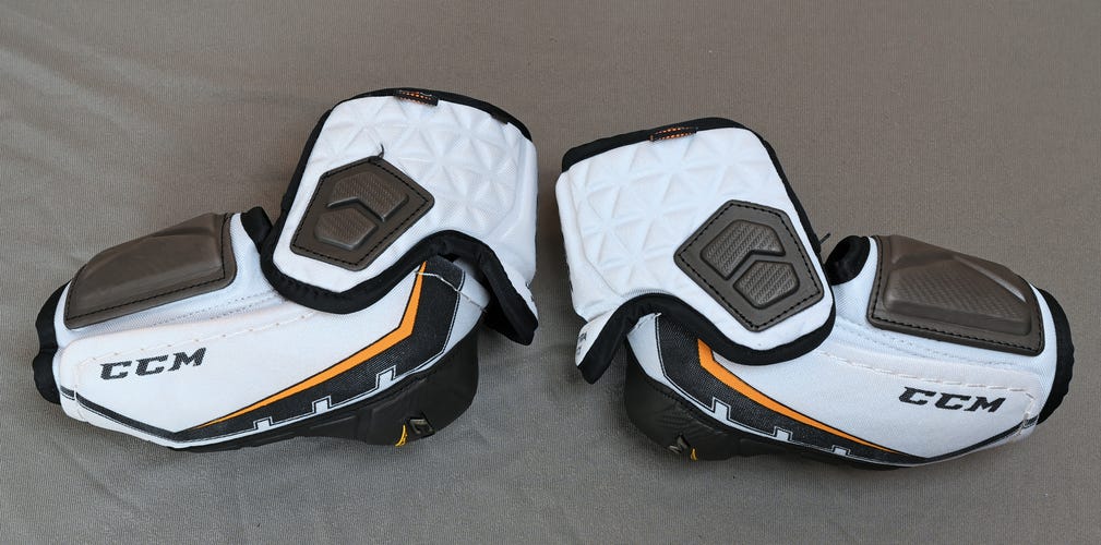 Senior Medium CCM Tacks Ultra Pro Elbow Pads Pro Stock (Used)