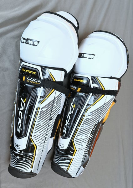 Senior CCM Super Tacks 16" Shin Pads (Used)