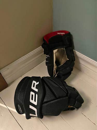 Bauer Gloves 12" (Used)