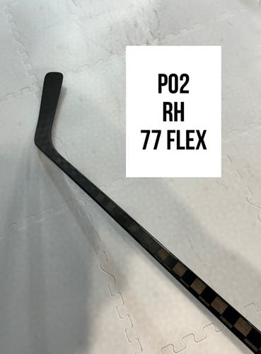 Senior(1x)Right P02 77 Flex ProBlackStock™ Unbranded Blackouts Pro Stock Nexus Hockey Sticks