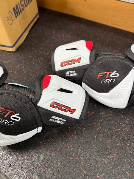 Senior Small CCM JetSpeed FT6 Pro Elbow Pads (New)