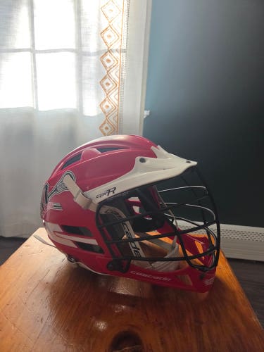 Red Used Youth Player's Cascade CPV-R Helmet