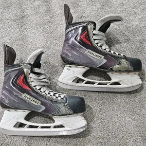 Bauer Vapor APX2 Hockey Skates Regular Width Pro Stock 10.5 (Used)