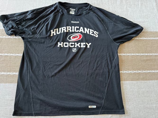 Carolina Hurricanes NHL Speedwick Locker Room T-Shirt Reebok (Used)