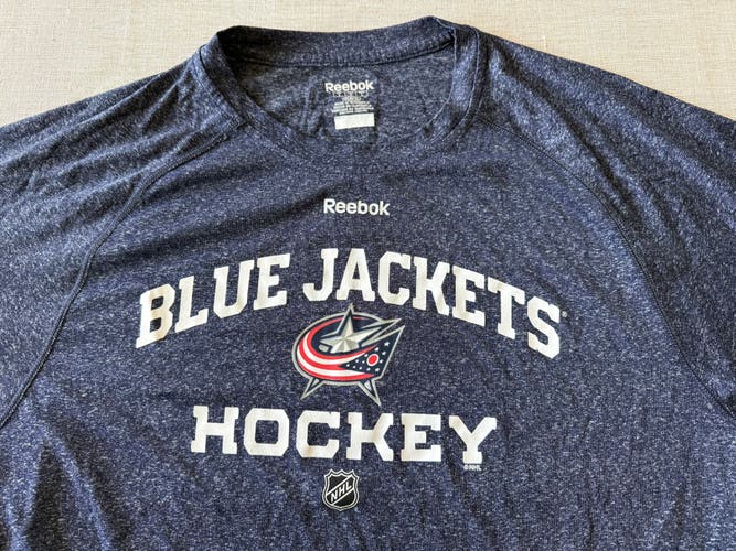 Columbus Blue Jackets NHL Speedwick Locker Room T-Shirt Reebok (Used)