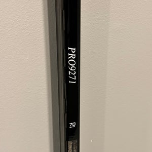 PRO9271 (ST: MALKIN W P92 SHAPE) - OG (BLUE) - PRO STOCK HOCKEY STICK - RIGHT - 70 FLEX (NEW)