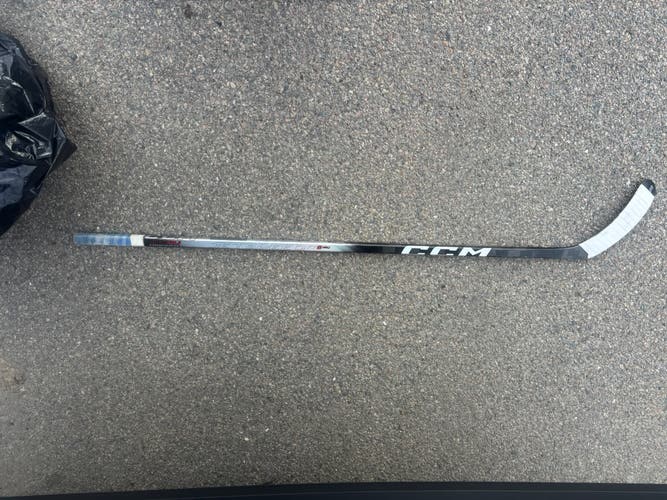 Intermediate CCM JetSpeed FT8 Pro Right Handed Hockey Stick P29 65 Flex (Used)