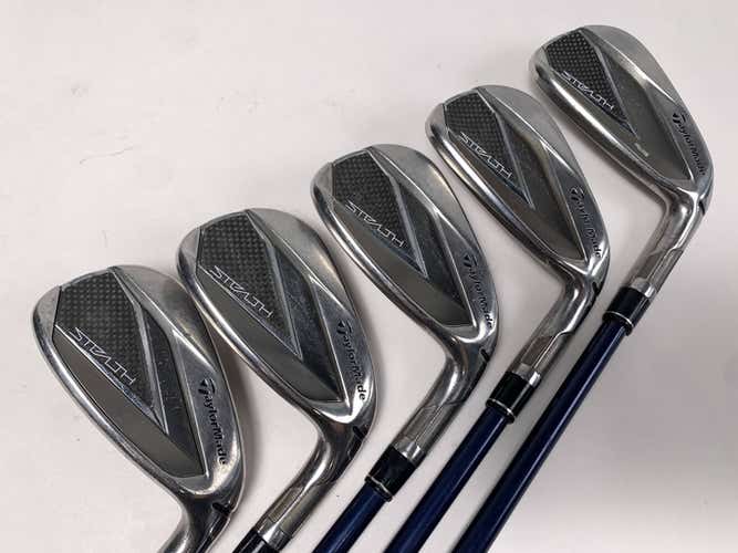 TaylorMade Stealth Iron Set 6-PW Fujikura Ventus Blue 6-R RH