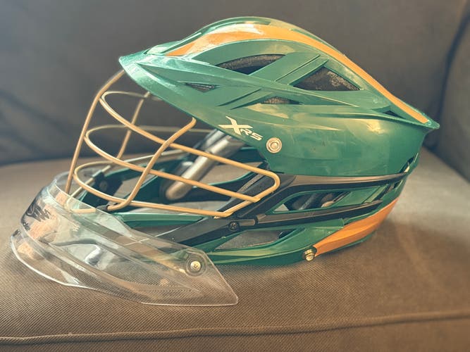 Cascade XRS Goalie Helmet (Used)