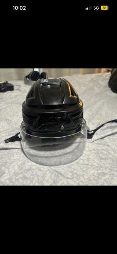 Medium Bauer Re-Akt 150 Helmet (Used)