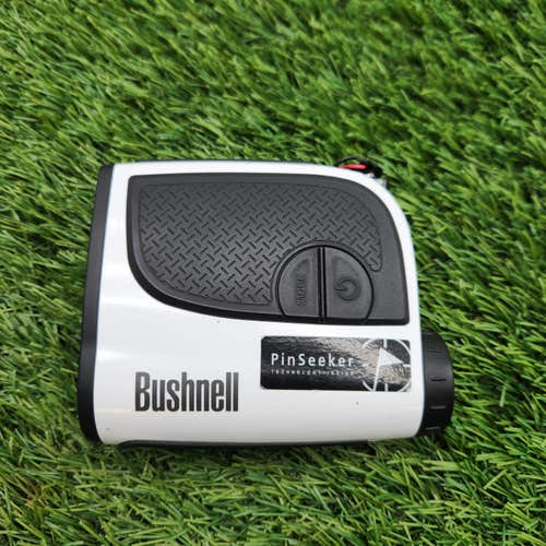 BUSHNELL PINSEEKER RANGEFINDER +CASE FAIR