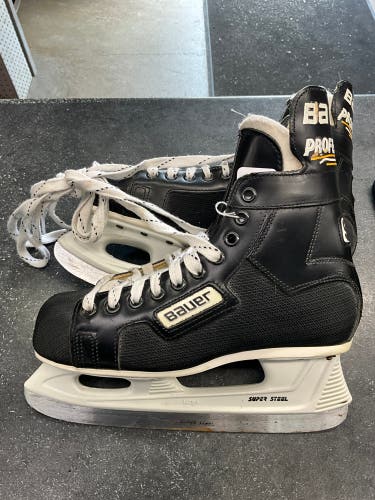 1992 Bauer Hockey Skates Regular Width Size 6.5 (Used)