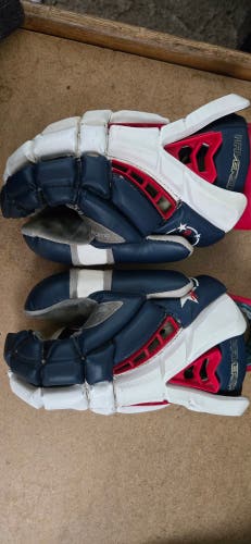 Showtime Maverik Rome RX3 Goalie Gloves (Used)