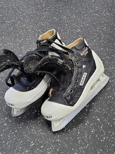 Used Bauer SUPREME 1000 Intermediate Hockey Skate Intermediate 4.0 11849-S000037559