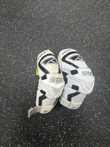 Used STX CELL V Lacrosse Arm Pads/Guards White SM 11849-S000037808