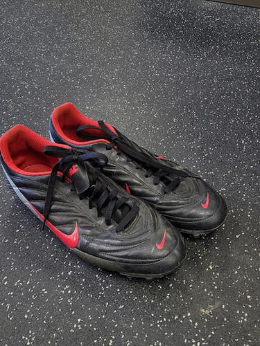 Used Nike Soccer Cleats Black Senior 13 11849-S000037943
