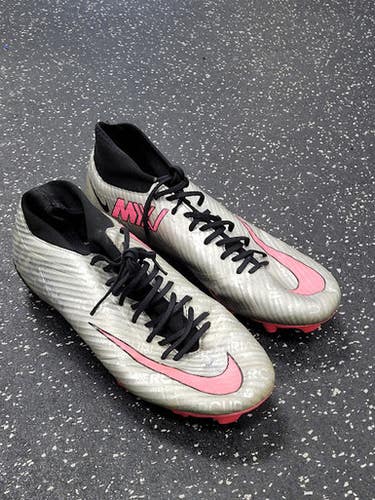 Used Nike Soccer Cleats Silver Senior 10.5 11849-S000038062