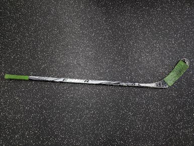 Used Bauer PRODIGY Youth One Piece Right 35 Flex 11849-S000037276