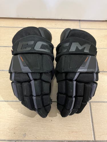 CCM Tacks XF Pro Gloves 15" (Used)