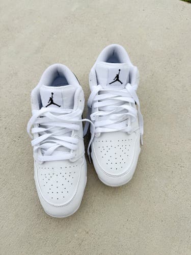 White 6Y (Big Kids / Youth) Youth Air Jordan Molded Cleats Cleats (New)