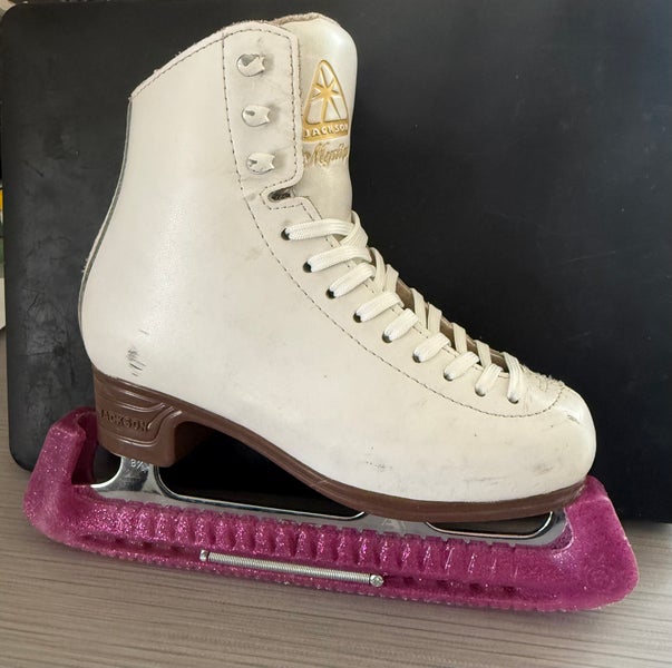 Jackson Ultima Mystique Figure Junior 2.5 (Used)