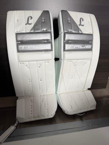 31" 2025 True L95 Goalie Leg Pads (New)